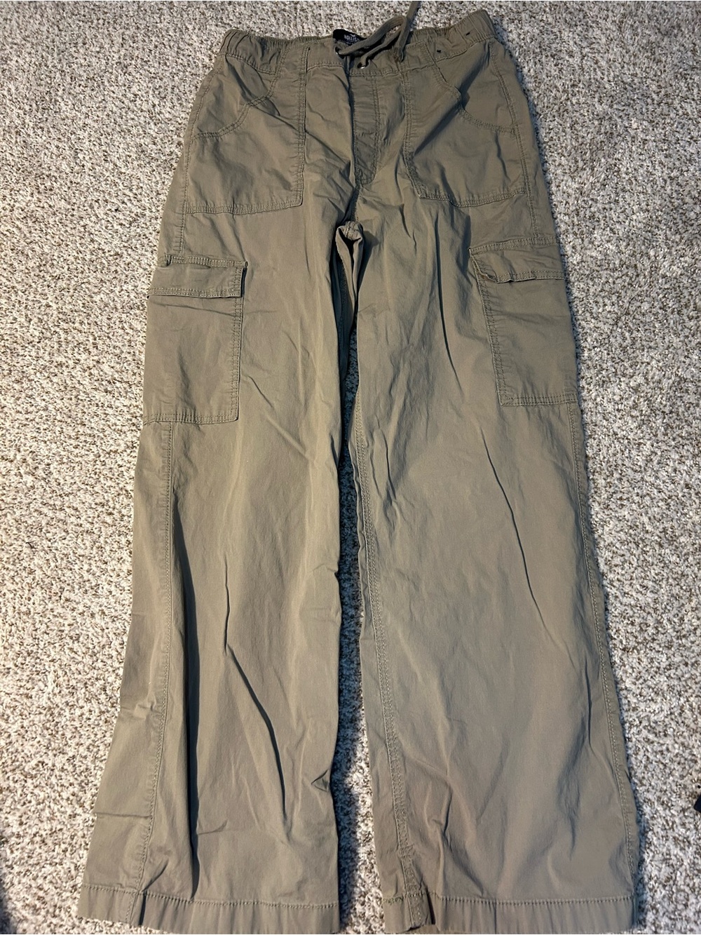Hollister Olive Cargo Wide-Leg Pants